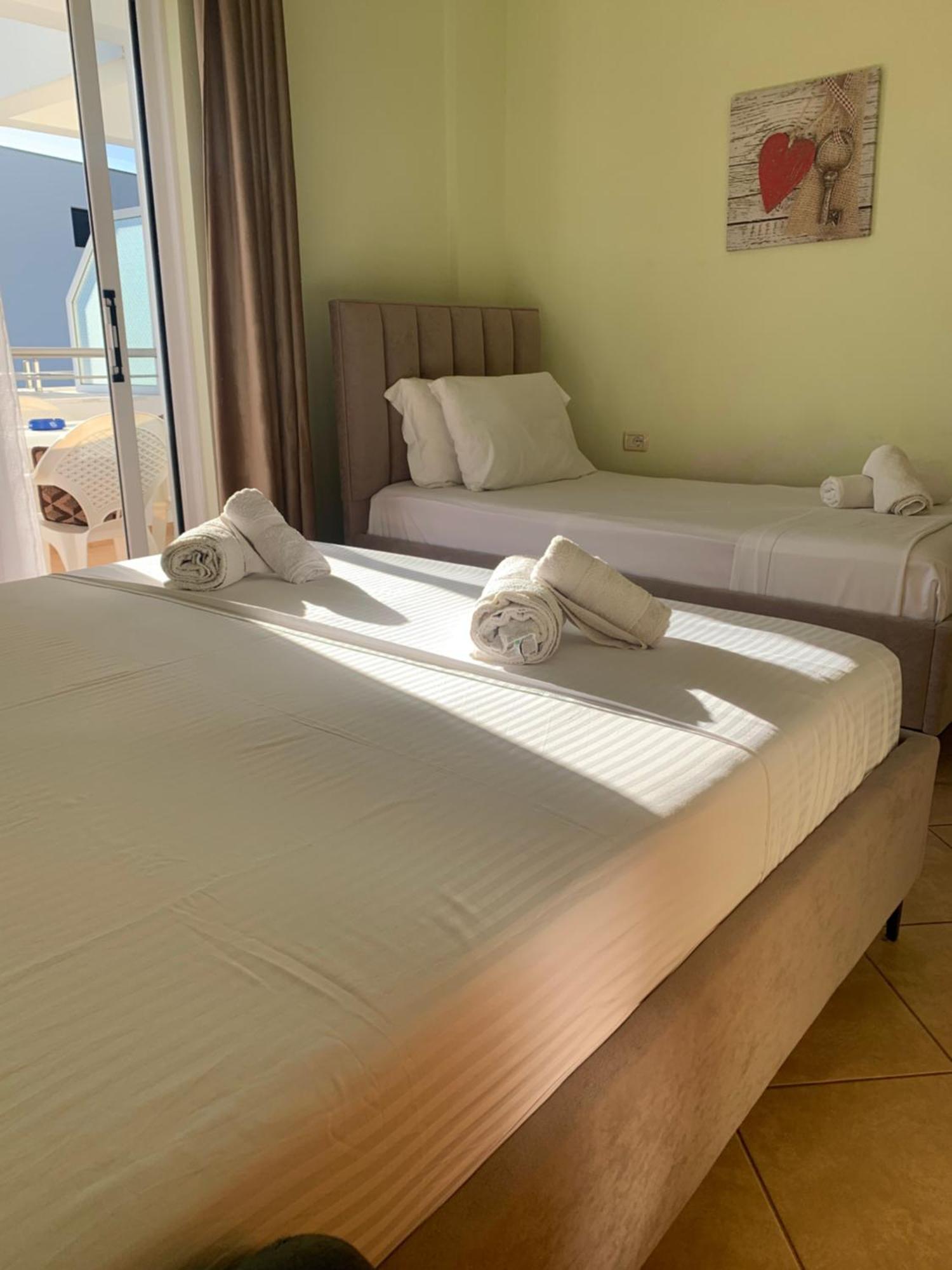 Guest - Sea Breeze Apartments Sarande Exterior photo