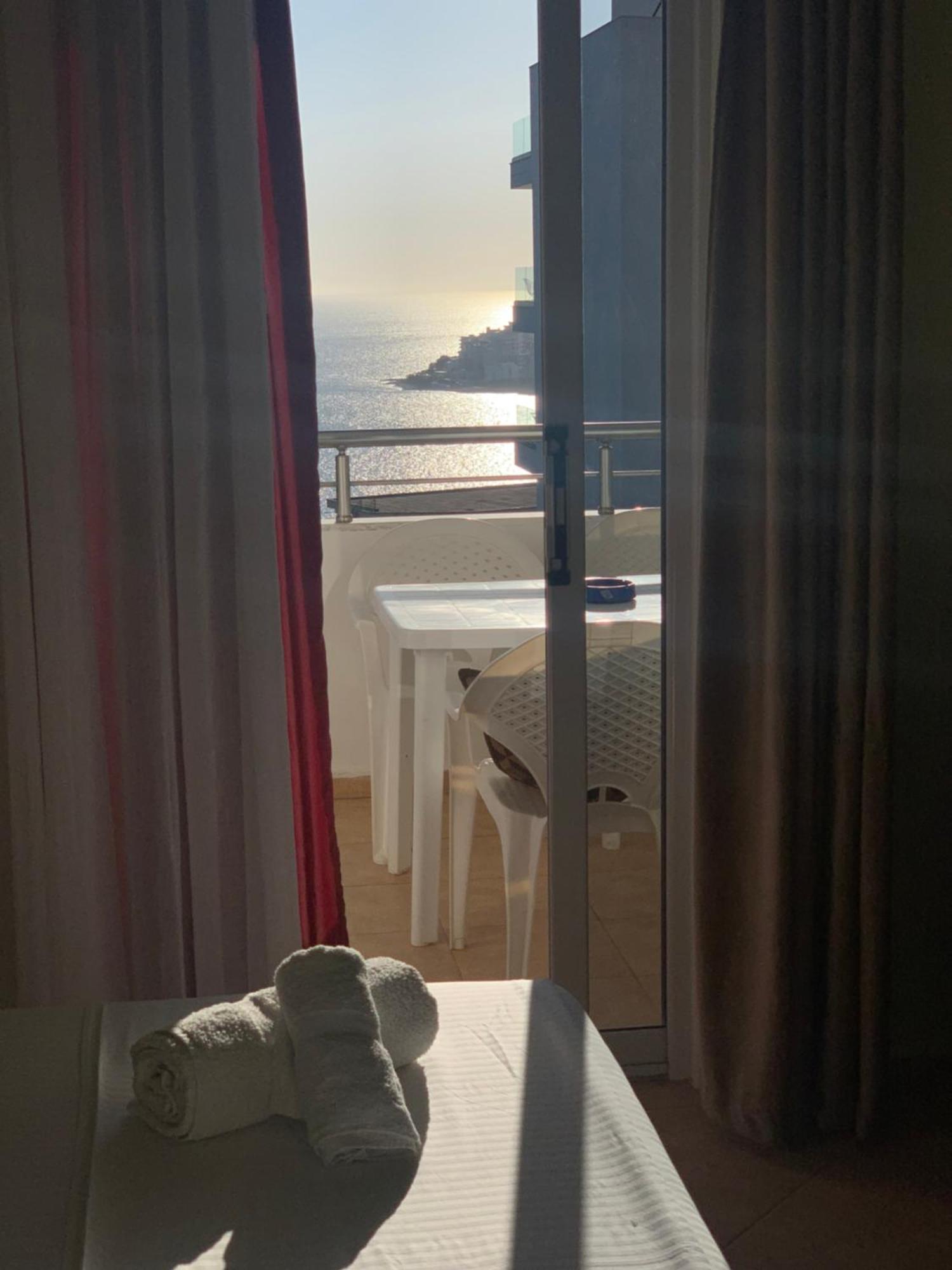 Guest - Sea Breeze Apartments Sarande Exterior photo